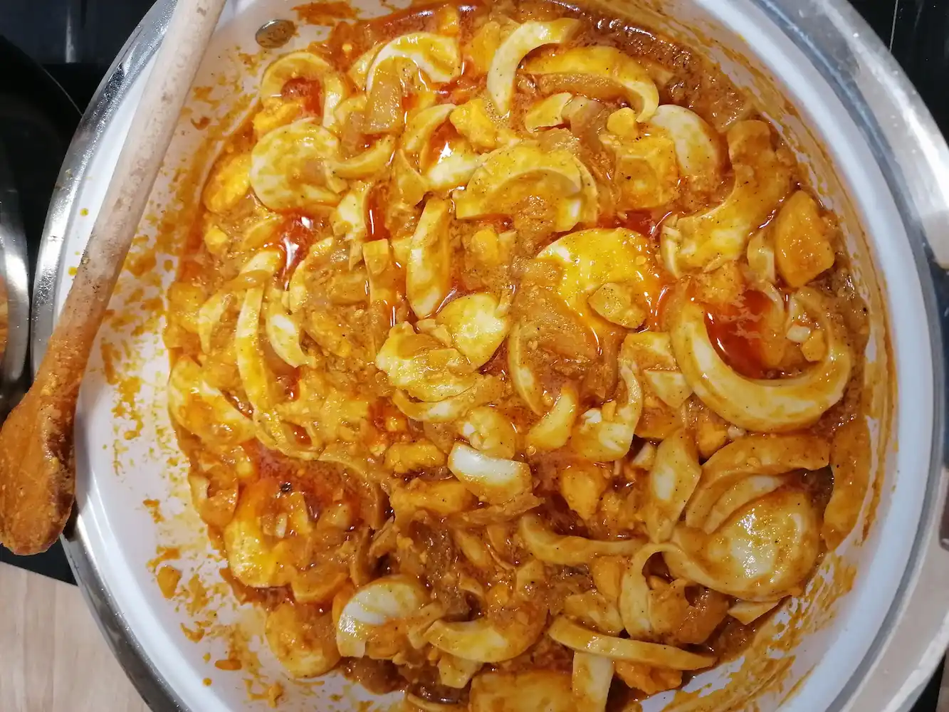 Nagyon olcsó és laktató régi falusi étel, amit manapság már a háziasszonyok 90% nem is ismer, pedig pillanatok alatt elkészül